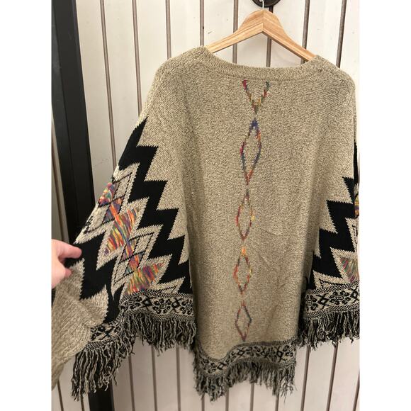Adora Plus Size Sweater Poncho Boho Style XL, 2XL and 3XL - Picture 5 of 5